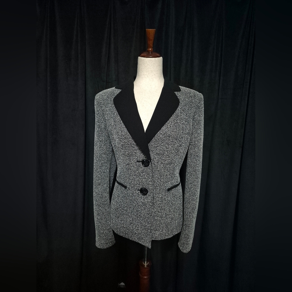 Jones Studio Black and Gray Textured Blazer